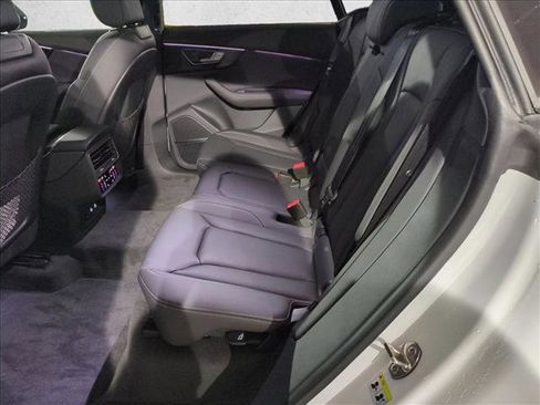 New 2026 Audi Q8 Premium Plus image 18