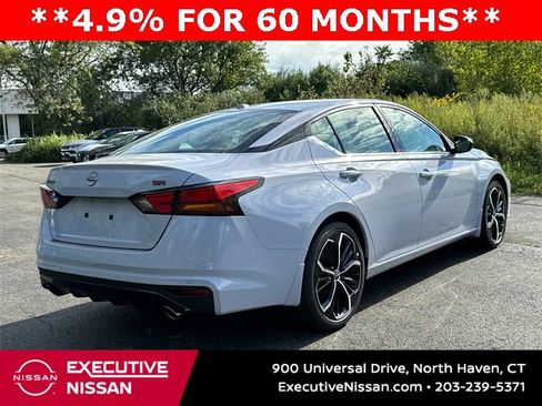 New 2025 Nissan Altima 2.5 SR w/ SR Premium Package image 2