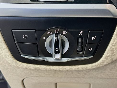 Used 2021 BMW X3 sDrive30i w/ Convenience Package image 17