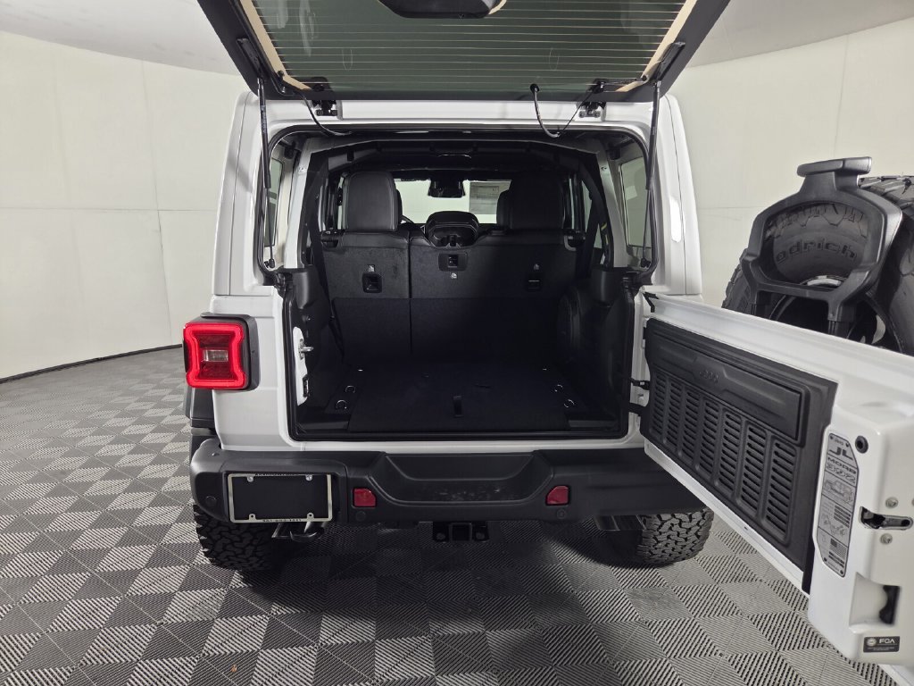 New 2027 Jeep Wrangler Unlimited Rubicon 392 AWD/4WD image 18