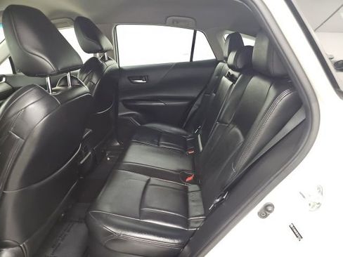 Certified 2021 Toyota Venza LE image 29