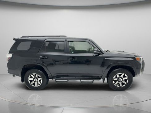 Used 2024 Toyota 4Runner TRD Off-Road Premium w/ Off Road Premium Plus Package AWD/4WD image 3