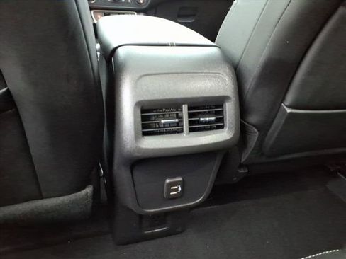 Used 2022 GMC Terrain Denali image 19