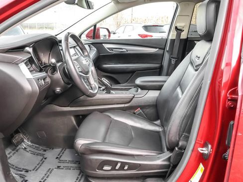 Used 2018 Cadillac XT5 Premium Luxury image 5
