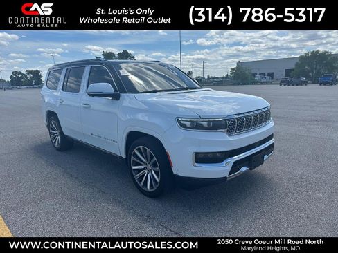 Used 2022 Jeep Grand Wagoneer Series II AWD/4WD image 1
