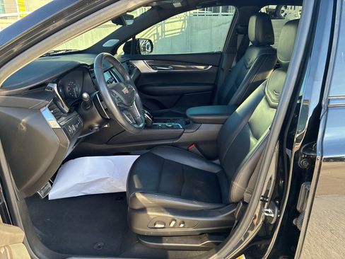 Used 2023 Cadillac XT5 Sportv w/ Technology Package image 14