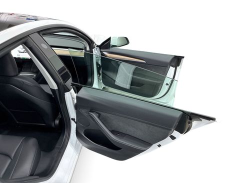 Certified 2023 Tesla Model 3 Standard Range RWD image 12