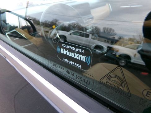 Used 2024 Kia Seltos EX image 11