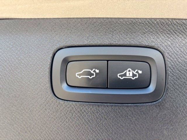 Used 2020 Volvo XC90 T8 Inscription AWD/4WD image 39