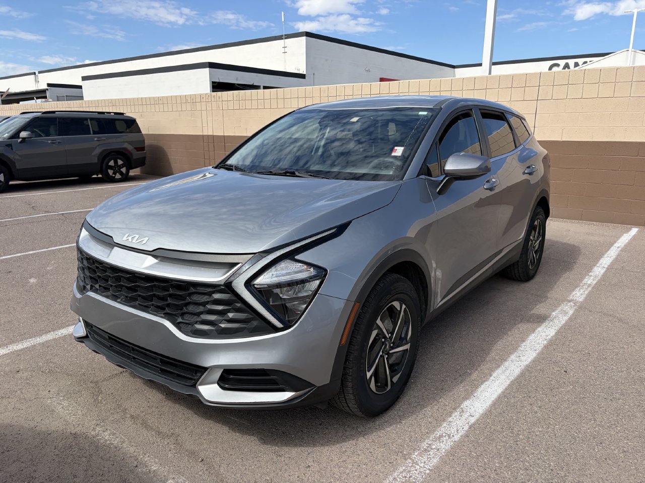 Used 2023 Kia Sportage LX AWD/4WD image 4
