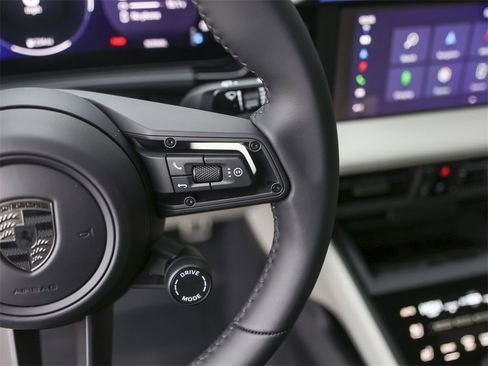 New 2025 Porsche Macan Turbo Electric image 18