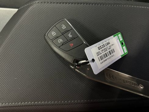 Used 2025 Chevrolet Equinox EV LT FWD image 21