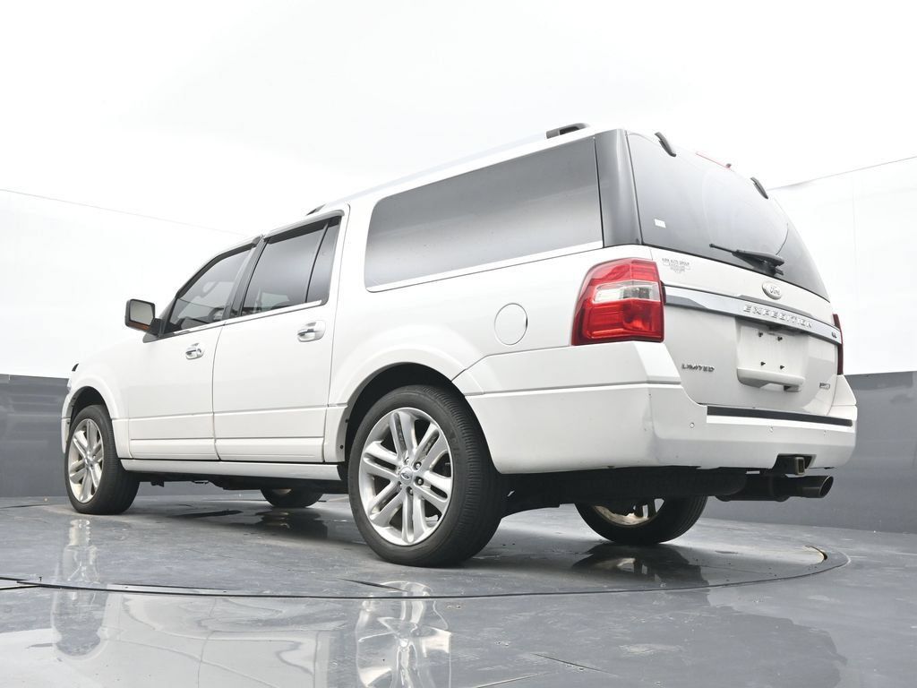 Used 2015 Ford Expedition EL Limited w/ Equipment Group 301A AWD/4WD image 28