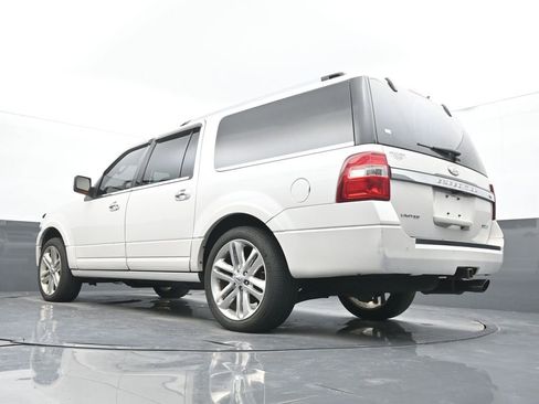 Used 2015 Ford Expedition EL Limited w/ Equipment Group 301A AWD/4WD image 28