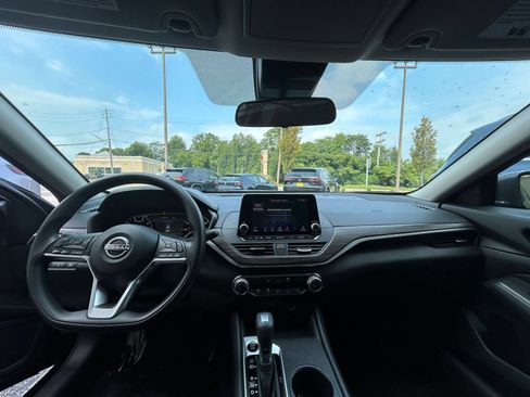 Used 2026 Nissan Altima 2.5 SV FWD image 23