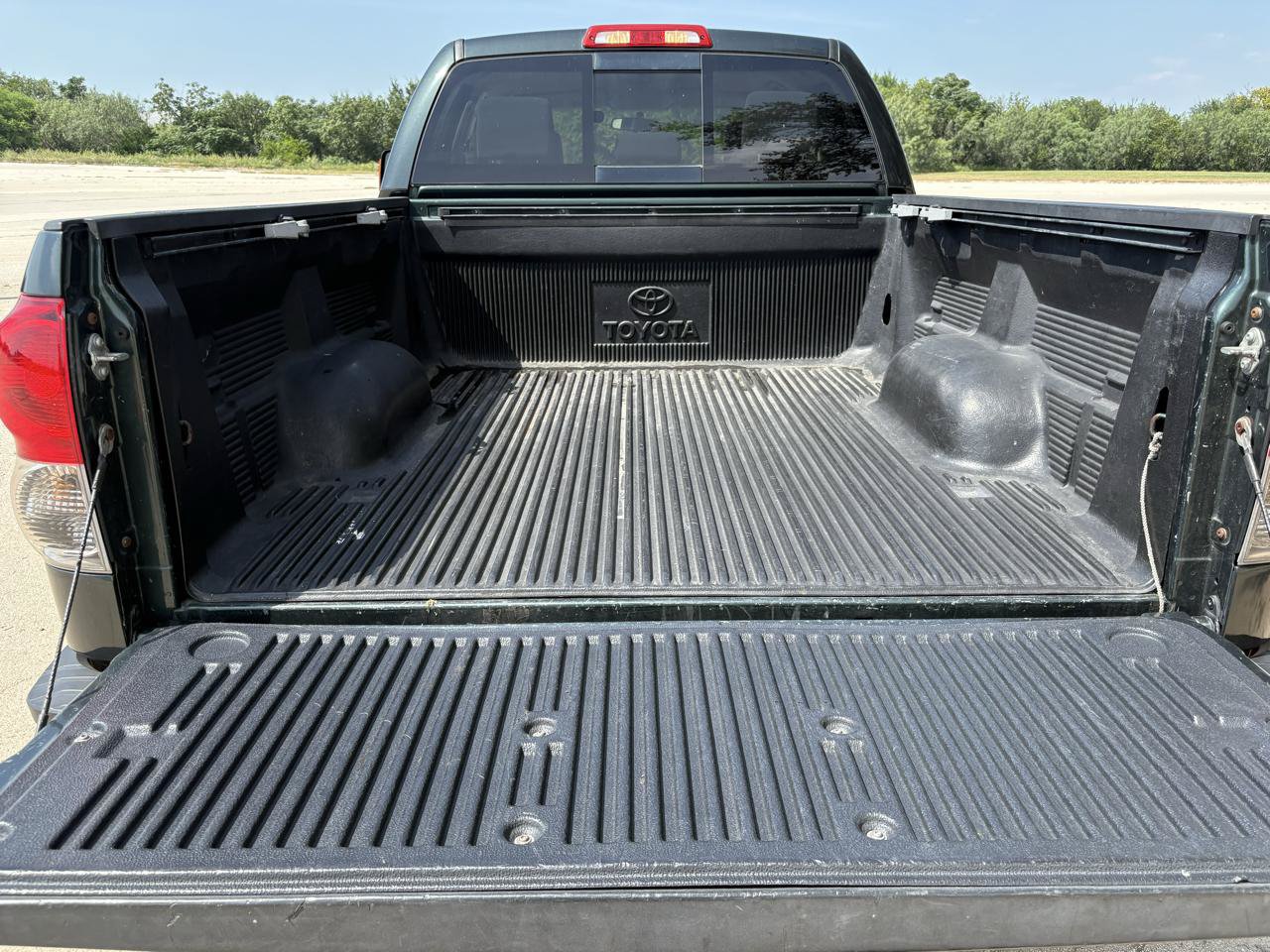 Used 2008 Toyota Tundra SR5 w/ TRD Off-Road Pkg RWD image 8