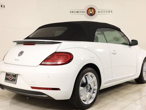 Used 2019 Volkswagen Beetle 2.0T SE FWD image 38