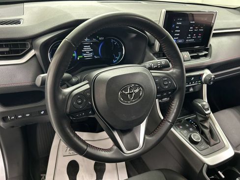 Used 2023 Toyota RAV4 Prime SE AWD/4WD image 4