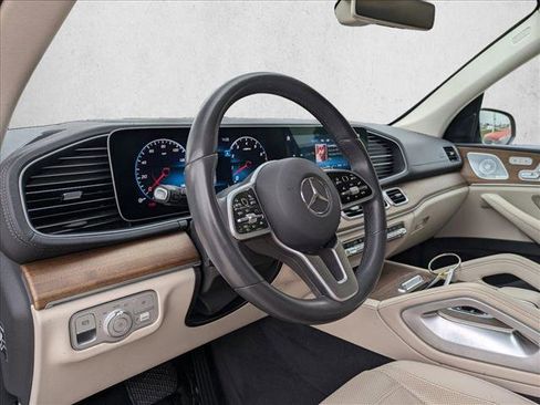 Used 2020 Mercedes-Benz GLS 450 4MATIC image 9