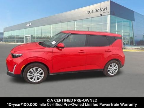 Certified 2025 Kia Soul LX image 1