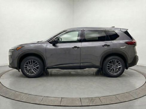 Used 2023 Nissan Rogue S FWD image 4