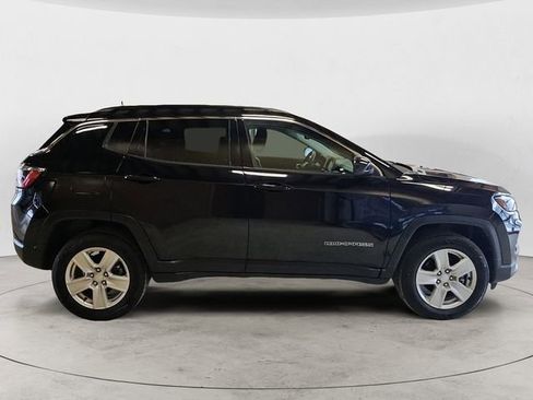 Used 2022 Jeep Compass Latitude image 7