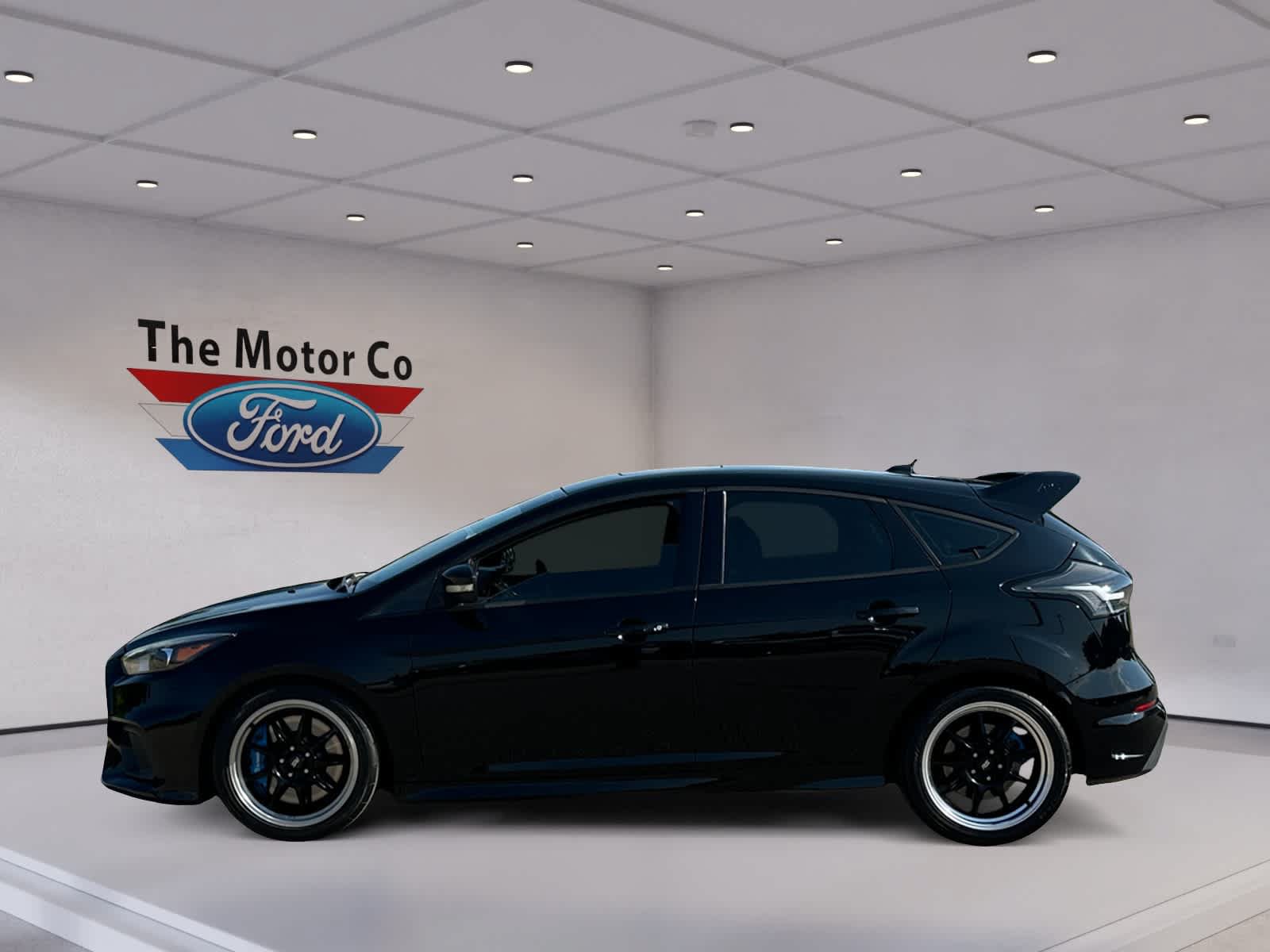 Used 2017 Ford Focus RS AWD/4WD image 8
