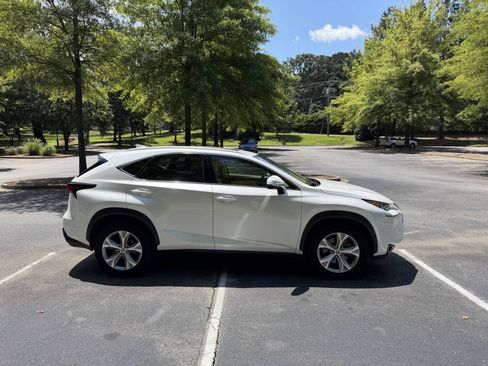 Used 2017 Lexus NX 200t FWD image 6