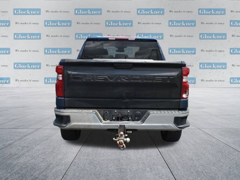 Used 2023 Chevrolet Silverado 1500 LT AWD/4WD image 16