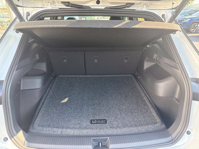 New 2026 Volkswagen Tiguan SE R-Line AWD/4WD image 36