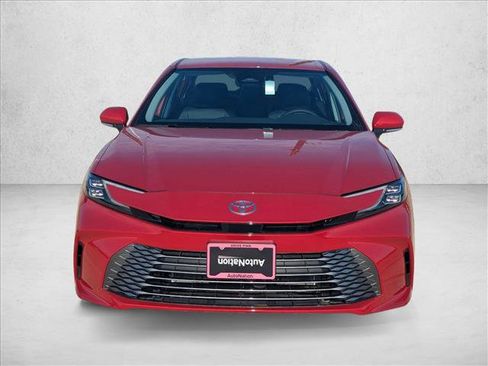Used 2026 Toyota Camry XLE FWD image 6