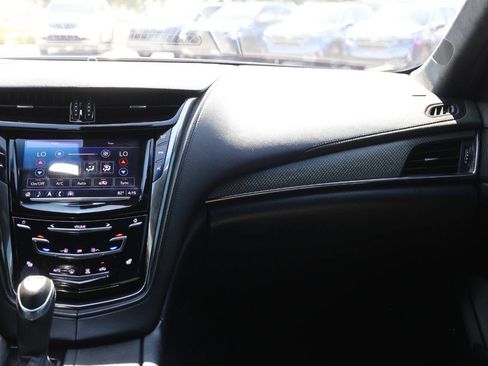 Used 2017 Cadillac CTS V w/ Luxury Package RWD image 26