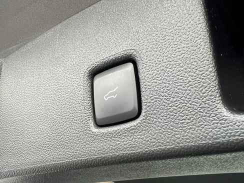 New 2024 Ford Escape SE w/ PHEV Premium Package image 12