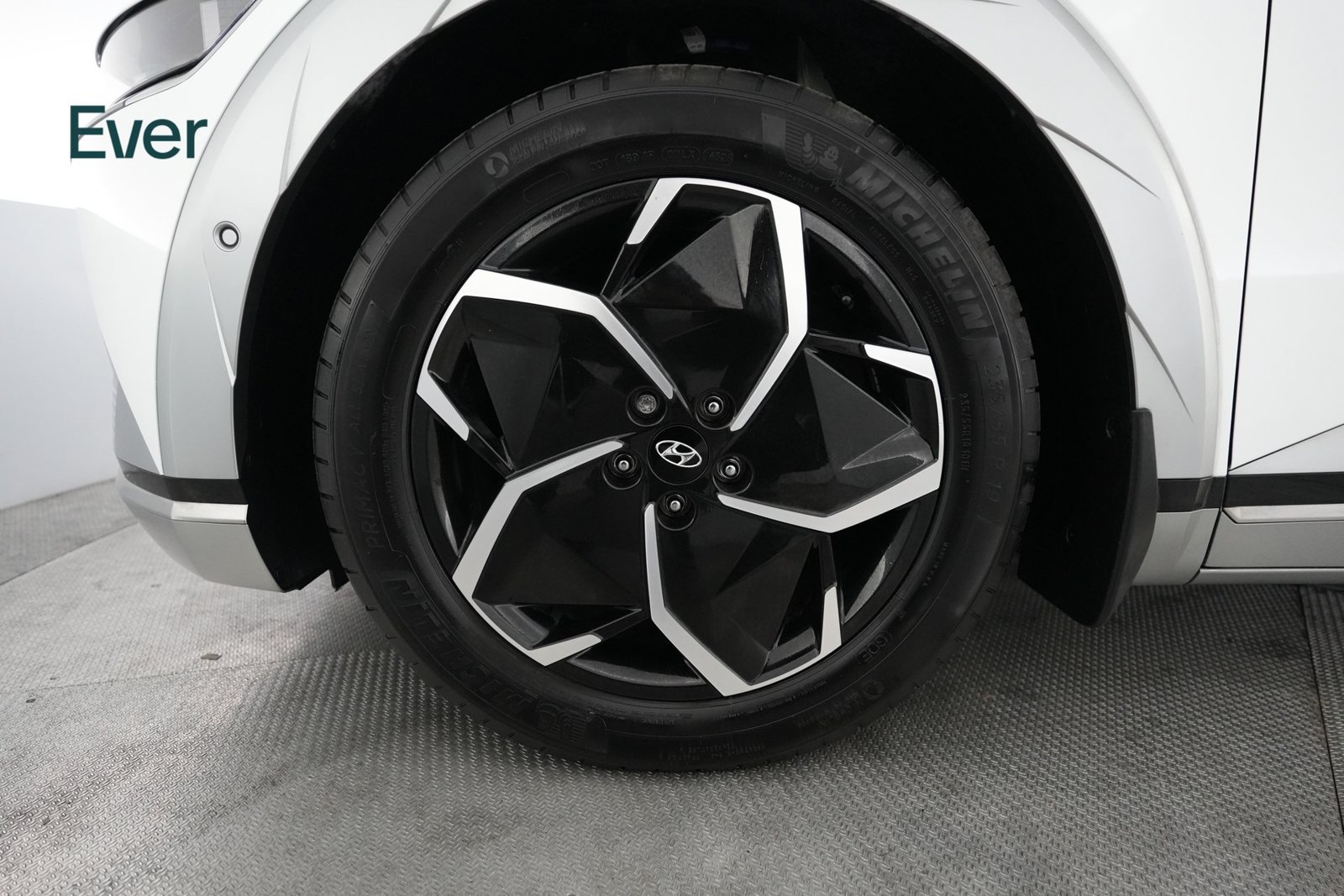 Used 2024 Hyundai Ioniq 5 Limited RWD image 19