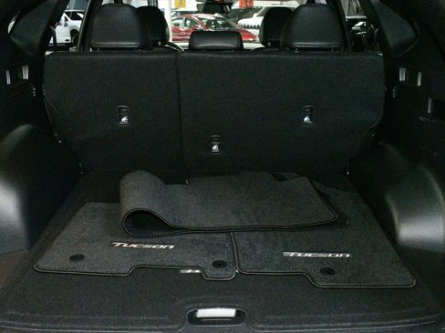 Used 2024 Hyundai Tucson Limited image 95