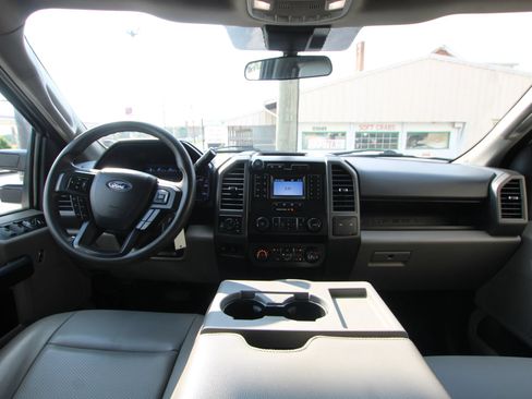 Used 2022 Ford F350 XL w/ Power Equipment Group AWD/4WD image 13