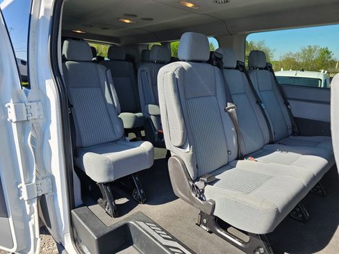 Used 2015 Ford Transit 350 XLT image 8