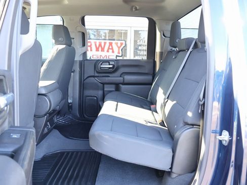 Used 2021 Chevrolet Silverado 2500 Custom w/ Custom Value Package image 22