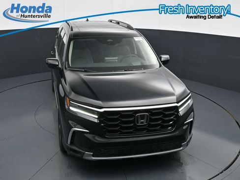 Used 2023 Honda Pilot Elite image 22