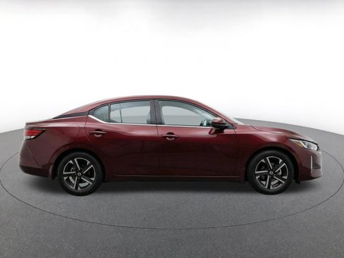 Used 2025 Nissan Sentra SV FWD image 10