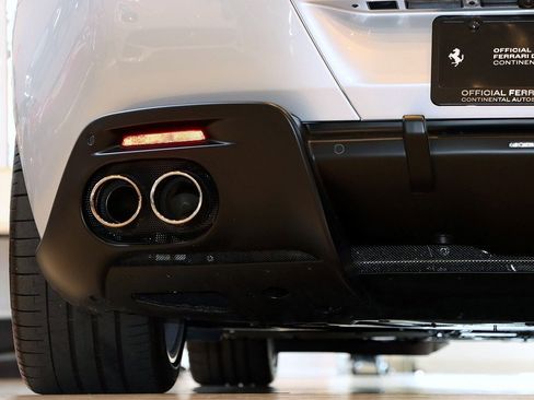 Certified 2021 Ferrari Roma image 57