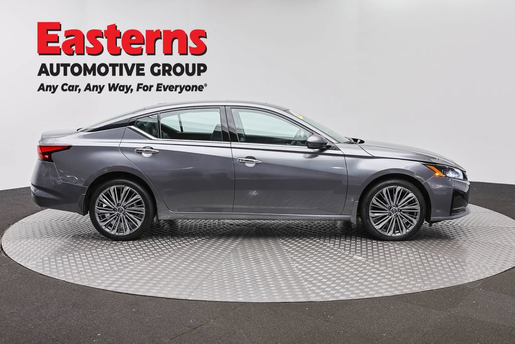 Used 2023 Nissan Altima 2.5 SL AWD/4WD image 6