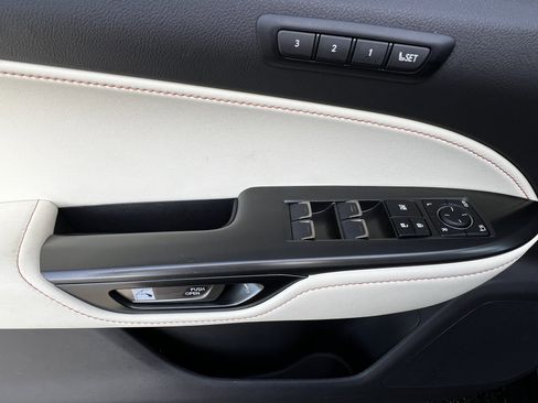 Used 2024 Lexus NX 250 FWD image 14