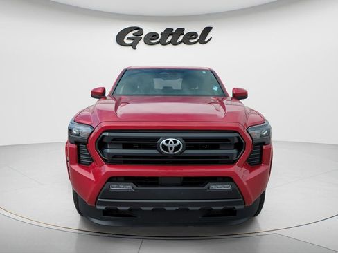 Used 2025 Toyota Tacoma SR5 image 8