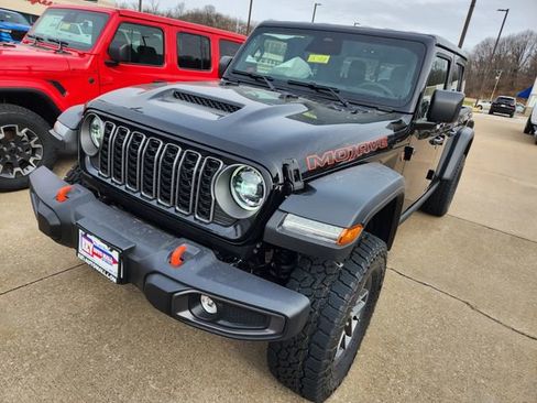 New 2026 Jeep Gladiator Mojave AWD/4WD image 1