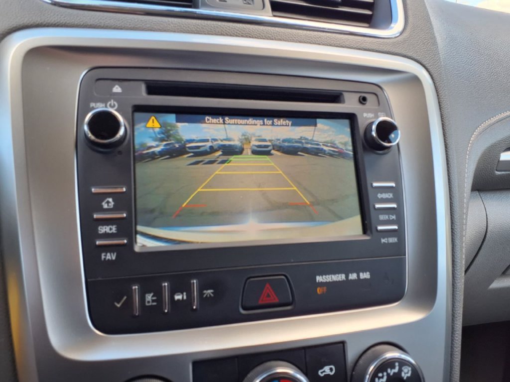 Used 2015 GMC Acadia SLE FWD image 5