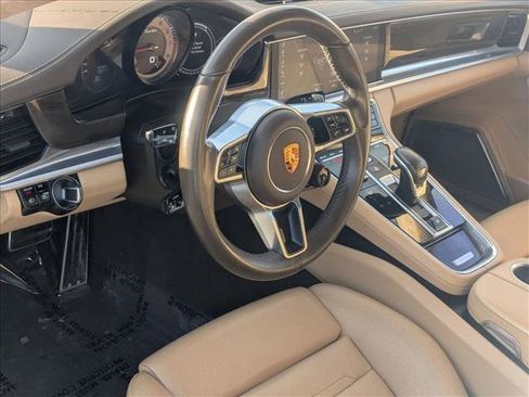 Used 2018 Porsche Panamera Turbo image 10
