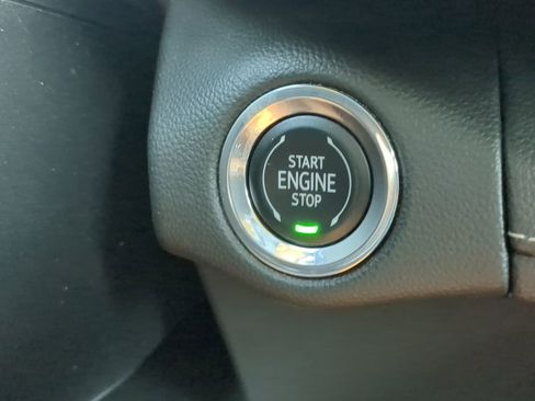 Used 2022 Buick Envision Preferred image 32