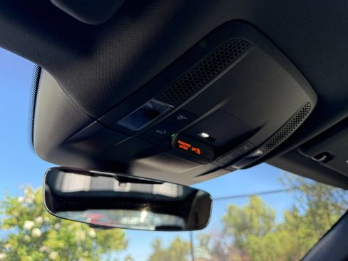 Certified 2022 Porsche Taycan RWD image 17