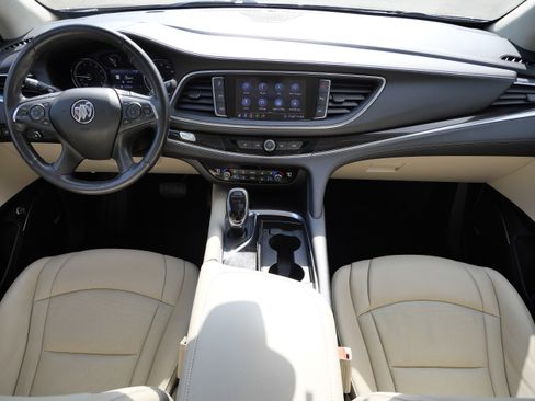 Used 2020 Buick Enclave Premium w/ Sun and Sites Package image 16